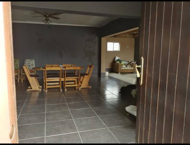 3 BEDROOM HOUSE FOR SALE IN VANDERBIJLPARK SE 2